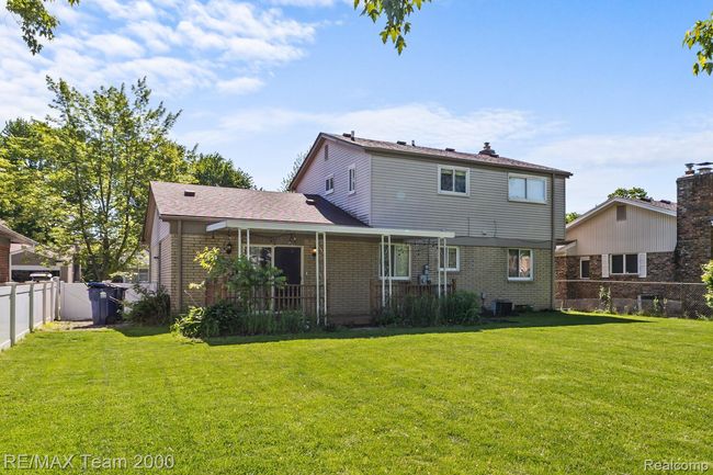 31_7485_Pointe_Dr31_mls.jpg | Image 30