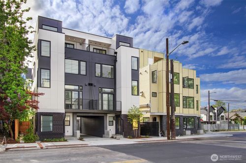 1311 31st Ave S, Seattle, WA, 98144-3907 | Card Image