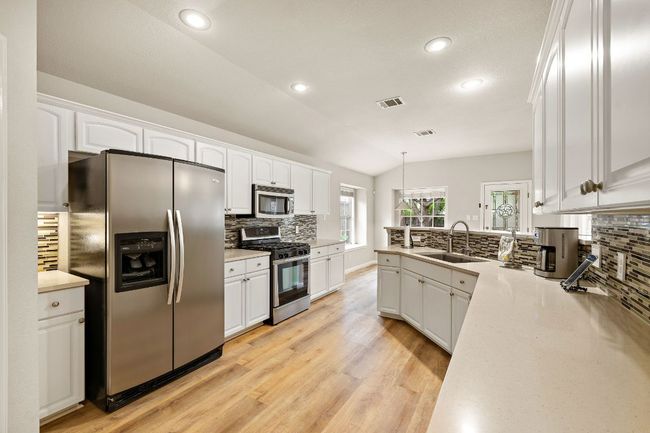 Stainless Appliances | Image 14