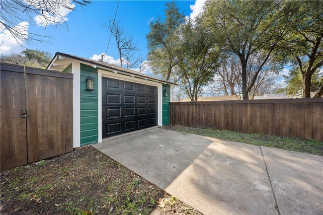 3306 Cumberland Ave, House other with 2 bedrooms, 2 bathrooms and 4 parking in Waco TX | Image 80