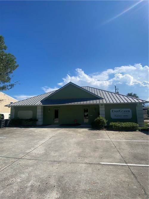 859 16th Pl, Vero Beach, FL, 32960-5513 | Card Image