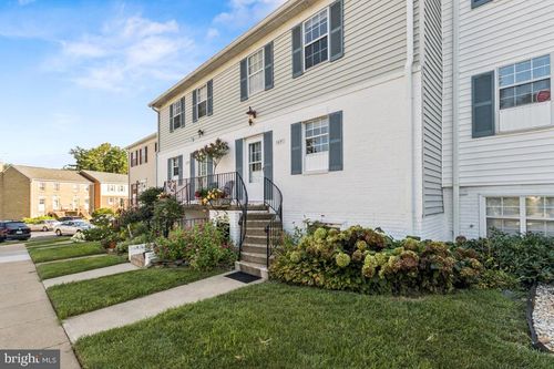 165 Fairfield Dr, WARRENTON, VA, 20186-3624 | Card Image