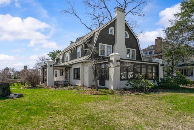 204 Monroe St, House other with 5 bedrooms, 4 bathrooms and null parking in Kalamazoo MI | Image 4