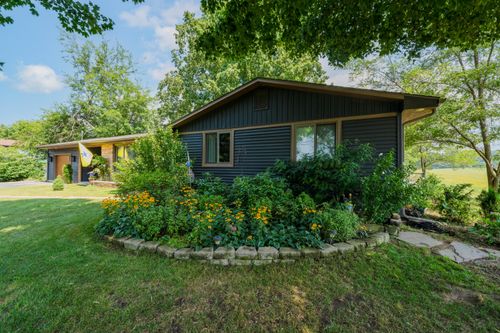 2249 68th St, Fennville, MI, 49408-9626 | Card Image