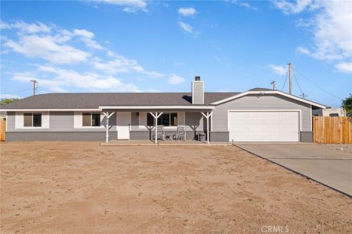 11410 Otowi Rd, Apple Valley, CA, 92308 | Card Image