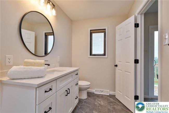 5470 Summit St, House other with 3 bedrooms, 3 bathrooms and null parking in Whitehall PA | Image 30