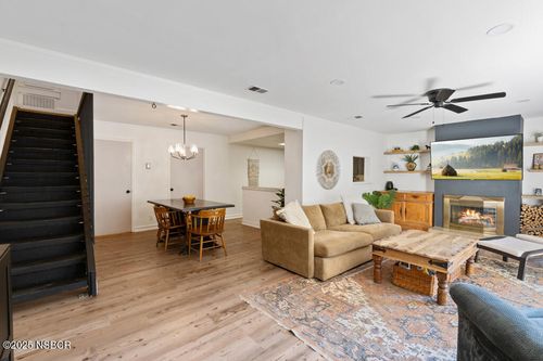 2111 Village Ln, Solvang, CA, 93463-2253 | Card Image