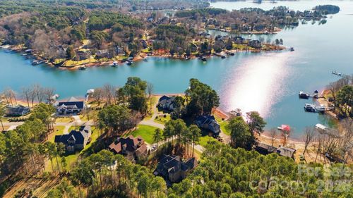 250 Barber Loop, Mooresville, NC, 28117-5901 | Card Image