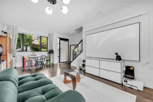 6426 Ash St, Vancouver, BC, V5Z3G9 | Card Image