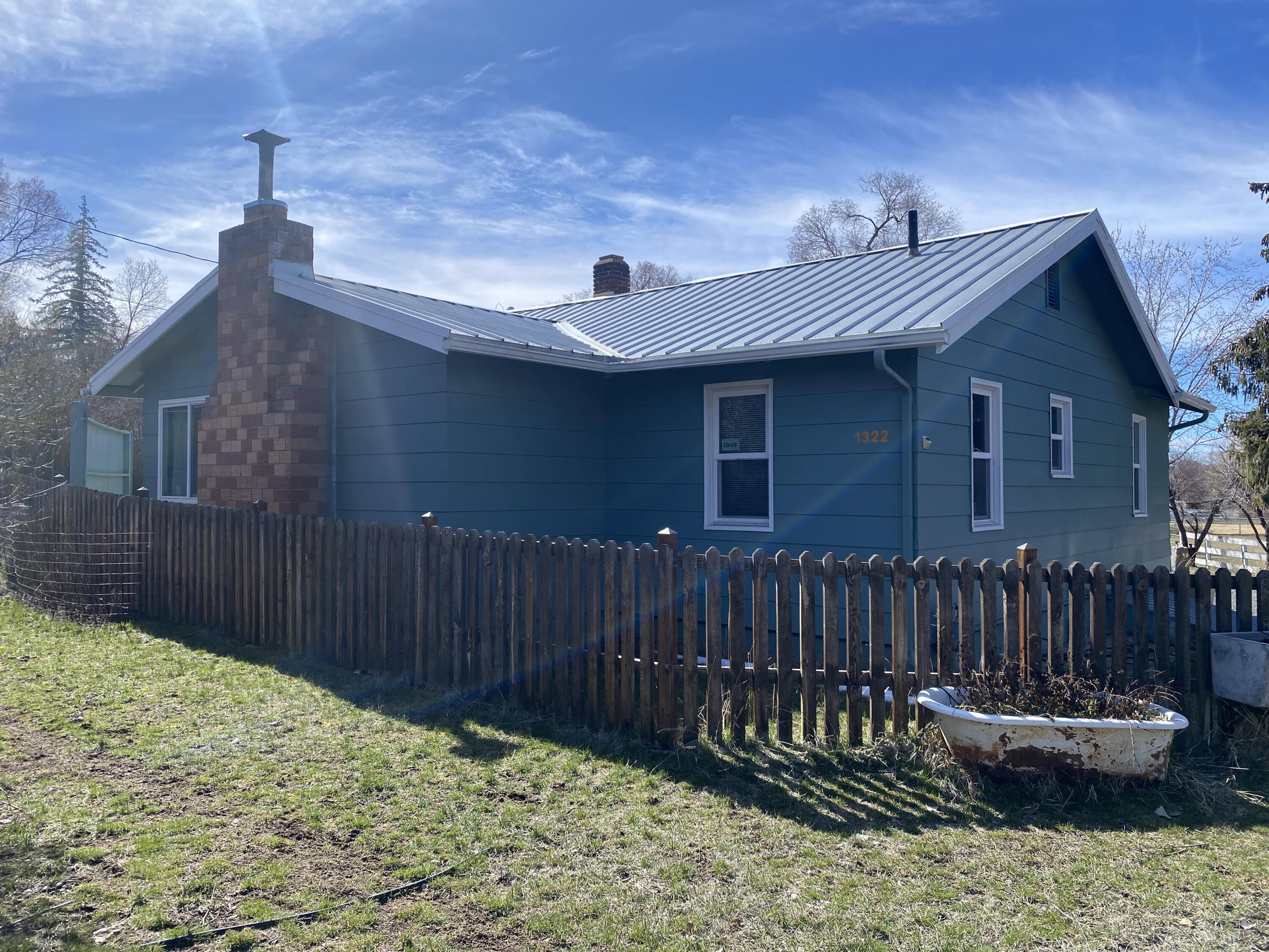 Homedale Rd, Klamath Falls, OR 97603