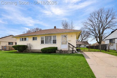 431 Lytle Pl, Garden City, MI, 48135-2678 | Card Image