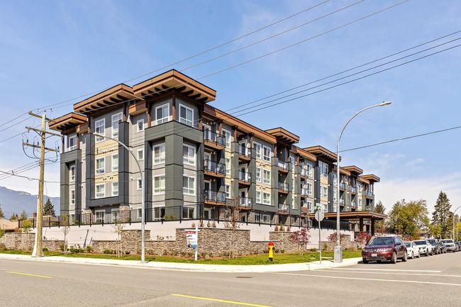 109 - 9450 Robson Street, Condo with 2 bedrooms, 2 bathrooms and 1 parking in Chilliwack BC | Image 1