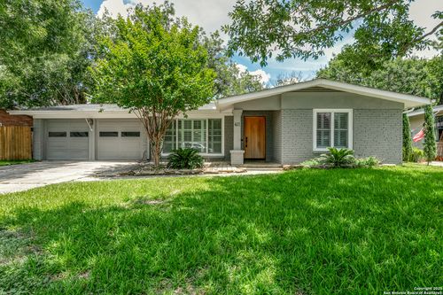411 E Nottingham Dr, San Antonio, TX, 78209-3433 | Card Image