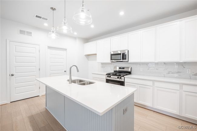 UNIT-104 - 5305 Twisting Vine Ln, Condo with 1 bedrooms, 2 bathrooms and null parking in Glen Allen VA | Image 5
