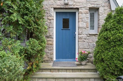 244 Boulevard, Scarsdale, NY, 10583-5827 | Card Image