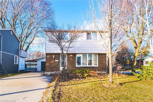 27 Glenview Crt, Hamilton, ON, L9C6H7 | Card Image