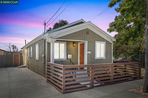 1321 Kelsey St, Richmond, CA, 94801-1910 | Card Image