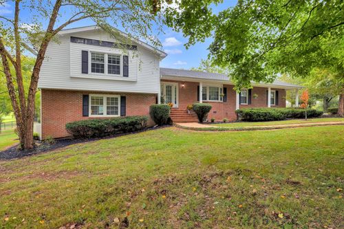 231 Riverbend Country Club Rd, Shelbyville, TN, 37160-7218 | Card Image