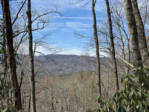 2 Windy Gap Ln, Sapphire, NC, 28774 | Card Image