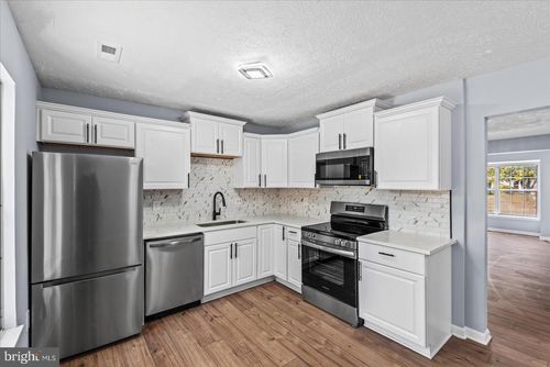 202 Blueridge Ct, STAFFORD, VA, 22554-3780 | Card Image