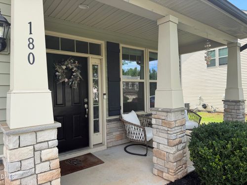 180 Clubhouse Dr, Youngsville, NC, 27596-6623 | Card Image