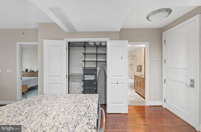 APT-213 - 8220 Crestwood Heights Dr, Condo with 1 bedrooms, 1 bathrooms and null parking in MCLEAN VA | Image 60