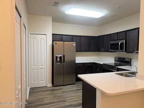308-4932 Key Lime Dr, Jacksonville, FL, 32256-3260 | Card Image