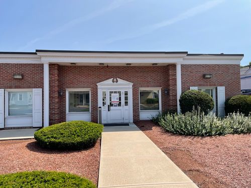 211 N Main St, Andover, MA, 01810-3132 | Card Image