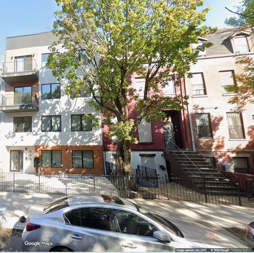 691 Quincy St, Brooklyn, NY, 11221-2209 | Card Image