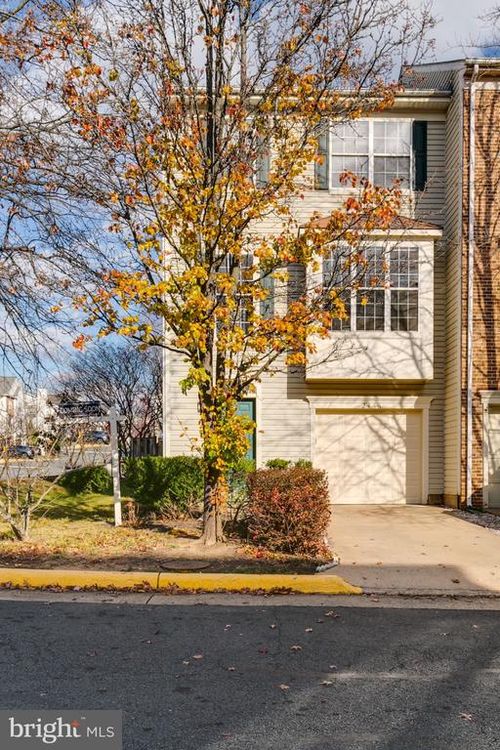 2466 Clover Field Cir, HERNDON, VA, 20171-4325 | Card Image