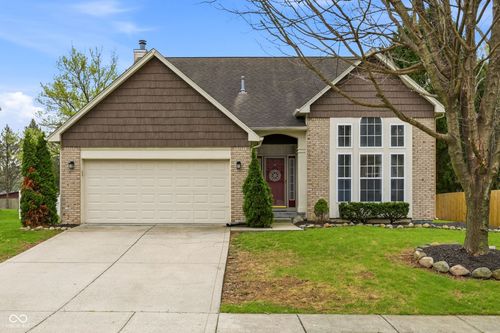 9923 Deering St, Fishers, IN, 46037-9160 | Card Image