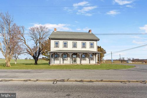 1120 Hanover Pike, LITTLESTOWN, PA, 17340-9698 | Card Image