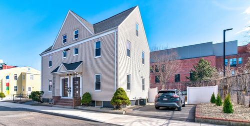 45-45 Tainter St, Medford, MA, 02155-2672 | Card Image