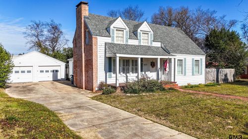 403 Woodlawn St, Henderson, TX, 75652-6041 | Card Image