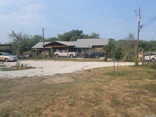 505 Chaparral Dr, Bandera, TX, 78003-4593 | Card Image