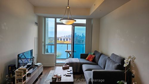 1007-7167 Yonge St, Thornhill, ON, L3T0E1 | Card Image
