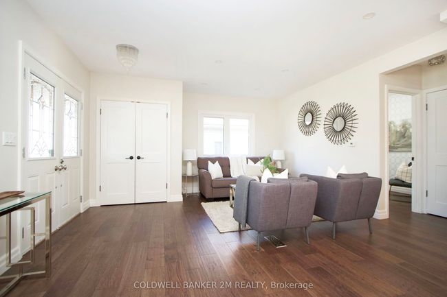 37 Bradley Blvd, House other with 6 bedrooms, 5 bathrooms and 10 parking in Hampton ON | Image 4