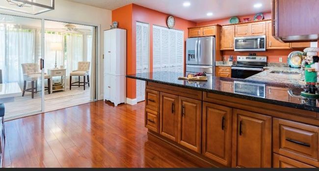 LIVING ROOM | Image 14