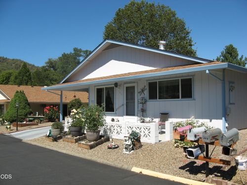 720 Brookside Cir, Rogue River, OR, 97537-9511 | Card Image