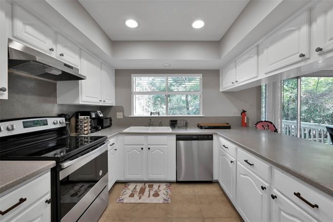 17 Kittiwake Ct, House other with 4 bedrooms, 2 bathrooms and 2 parking in Spring TX | Image 7