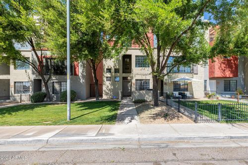 3435 E Lance Ln, Phoenix, AZ, 85018-6988 | Card Image