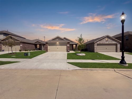14033 Earlham St, Pilot Point, TX, 76258-1686 | Card Image