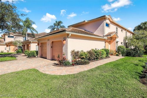 unit-504-524 Lake Louise Cir, NAPLES, FL, 34110-8033 | Card Image