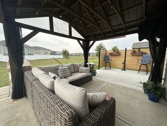 Walk out patio | Image 42