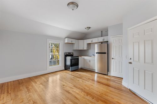 202-109 Pleasant St, Claremont, NH, 03743-2631 | Card Image