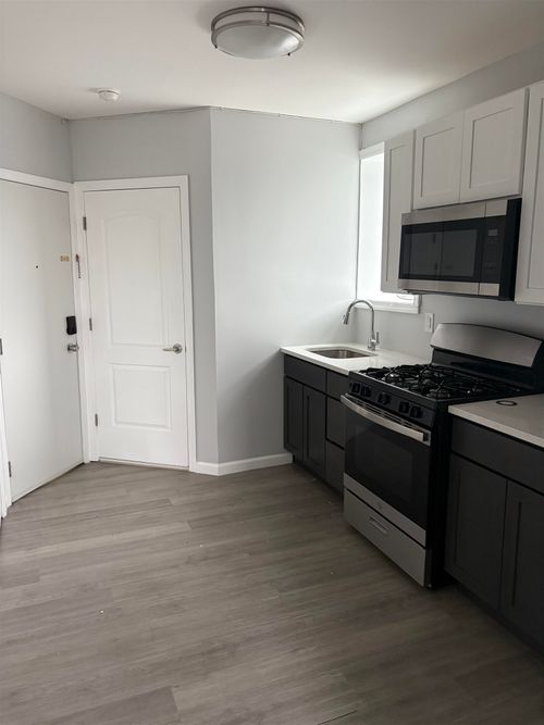 apt-3a-17 Teaneck Rd, Ridgefield Park, NJ, 07660-2315 | Card Image