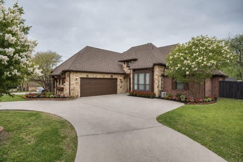 809 Longridge Dr, Denton, TX, 76205-8241 | Card Image