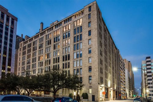 apt-204-1122 Jackson St, Dallas, TX, 75202-5220 | Card Image