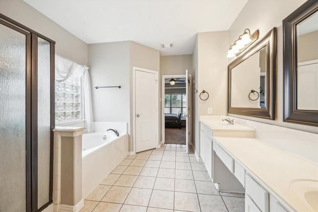 2541 Hidden Creek Dr, House other with 4 bedrooms, 3 bathrooms and 2 parking in Pearland TX | Image 18