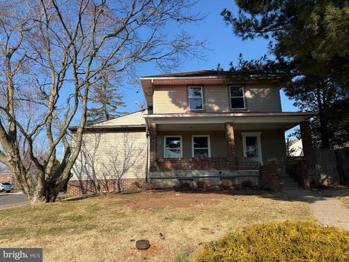 903 Hale St, POTTSTOWN, PA, 19464-4033 | Card Image